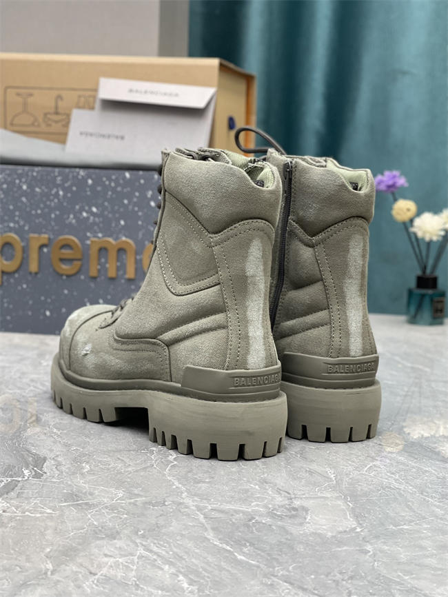 Ba*len*cia*ga boot