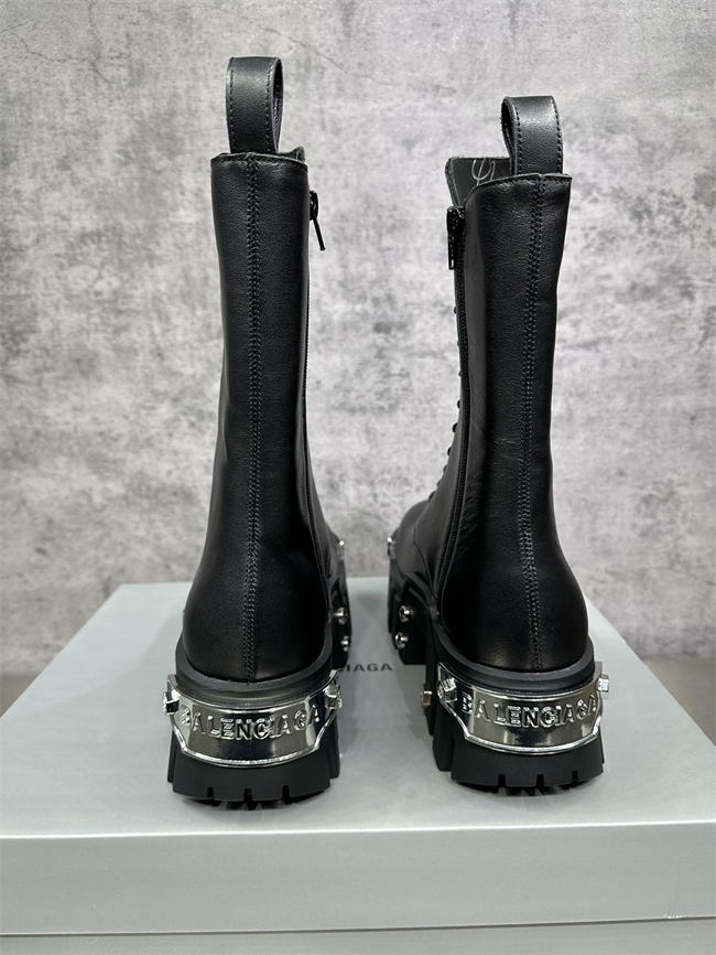 Ba*len*cia*ga boot