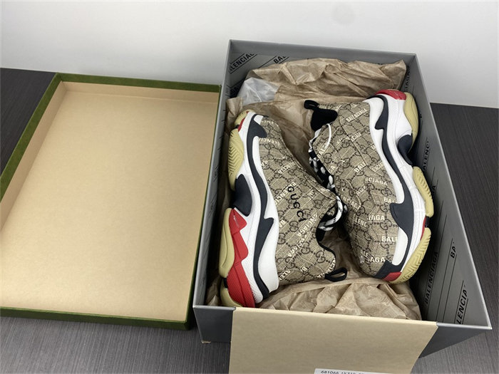 Gocci x BLCG The Hacker Project Triple S Beige 677192 ULZ10 9795