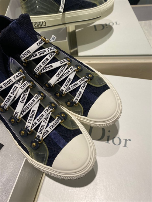 DR Sneaker