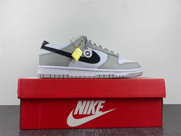 Nike Dunk Low SE DR9654-001