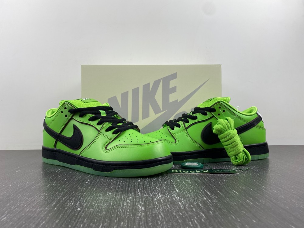 Nike SB Dunk Low x The Powerpuff Girls FZ8319-300